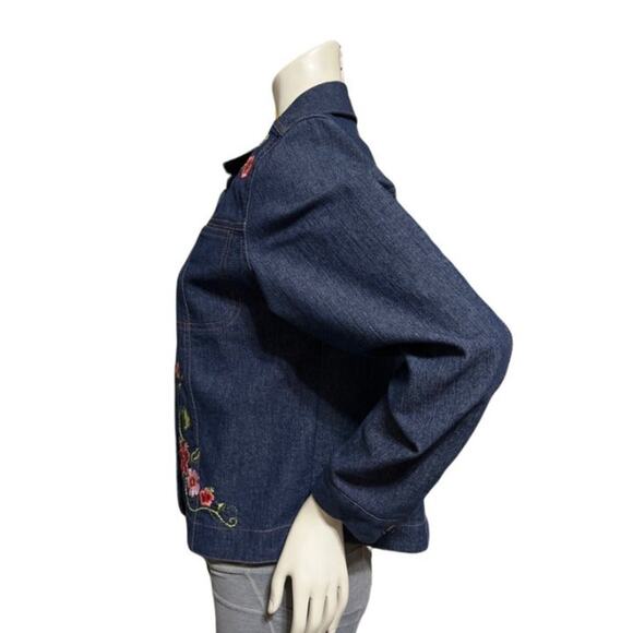 GW Jeans Company Vintage Floral Embroidery Jean Jacket Size Medium - Picture 2 of 4